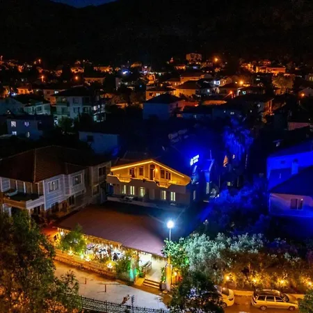 Oda ve Kahvaltı Rayana *