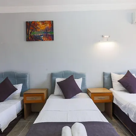 Rayana Alojamento de Acomodação e Pequeno-almoço *