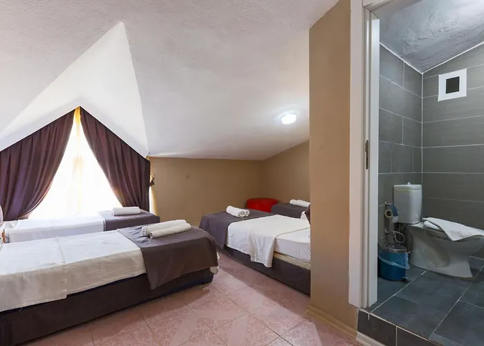 Alojamento de Acomodação e Pequeno-almoço Rayana *