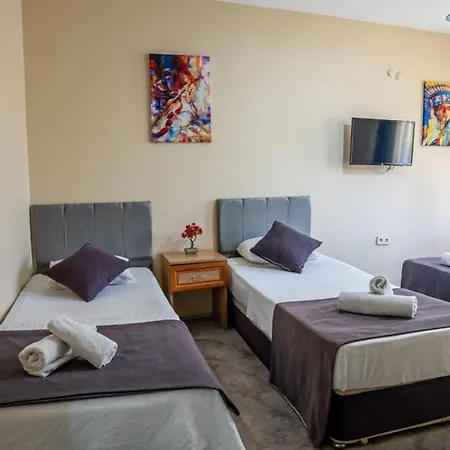 Rayana Nocleg ze śniadaniem *