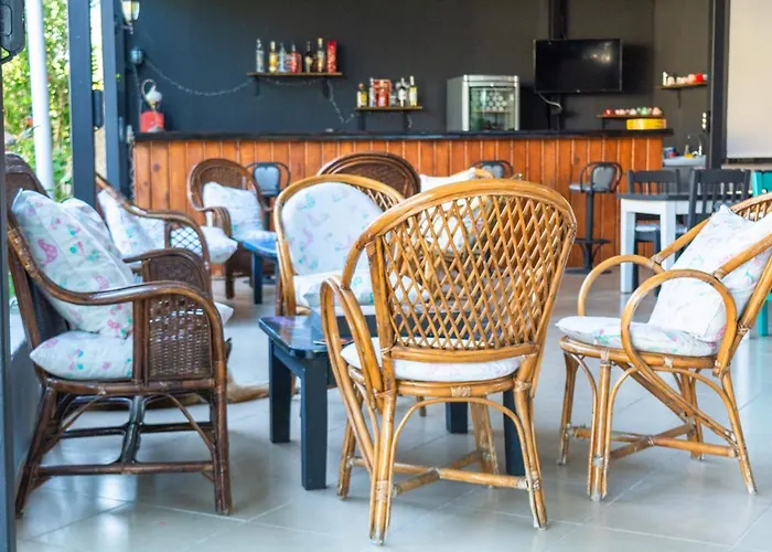 Rayana Bed & Breakfast *