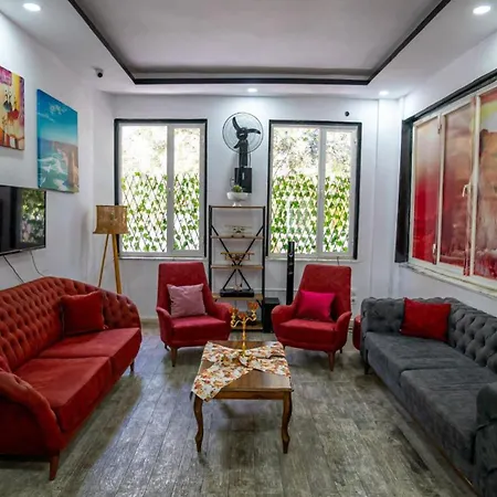 Rayana Bed & Breakfast *